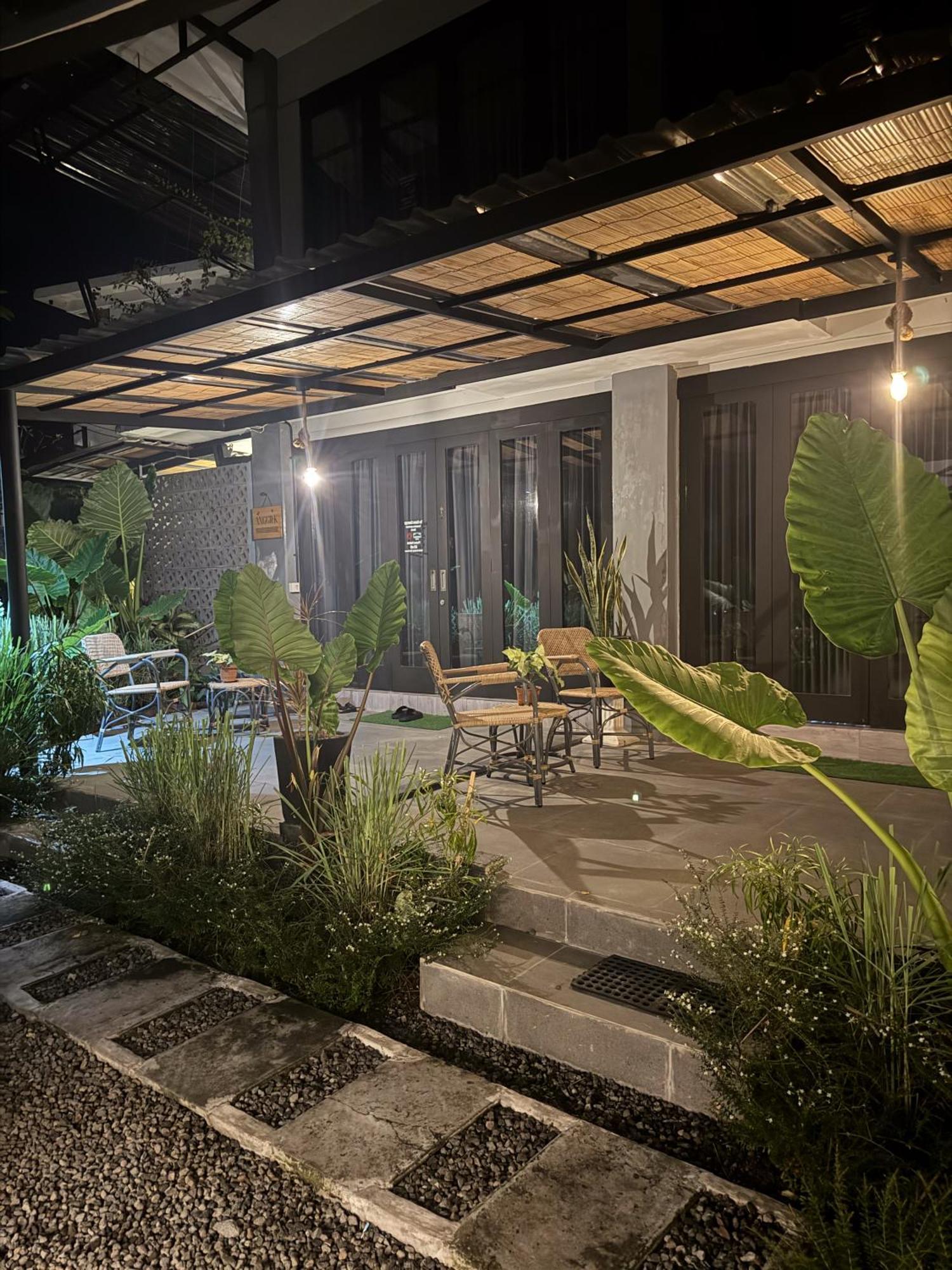 The Jungle Hostel Canggu Esterno foto