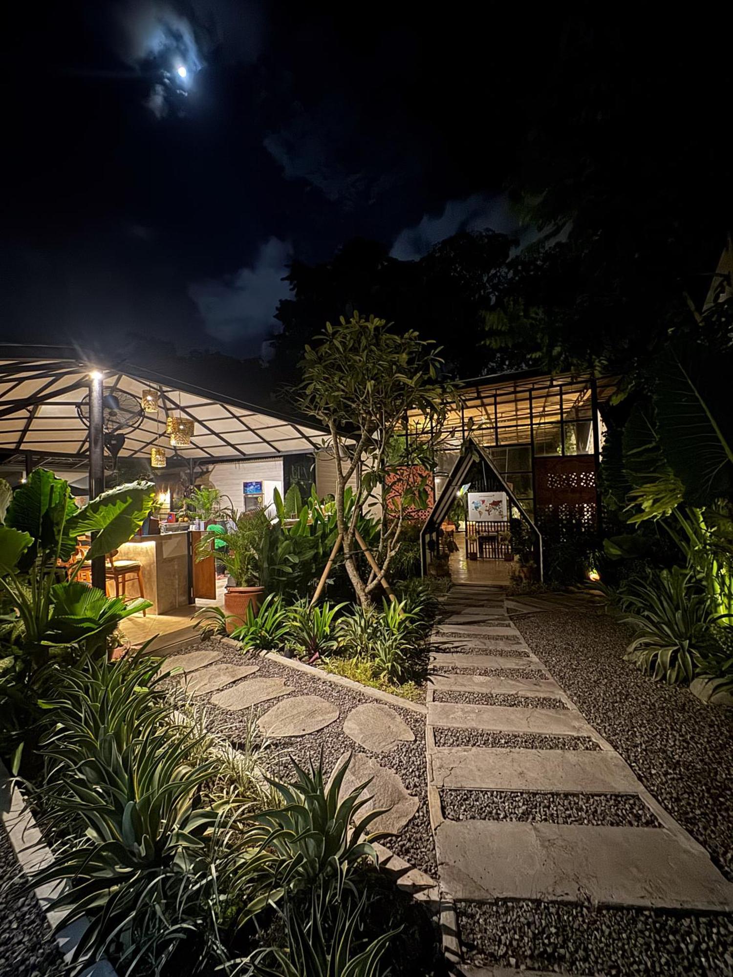 The Jungle Hostel Canggu Esterno foto