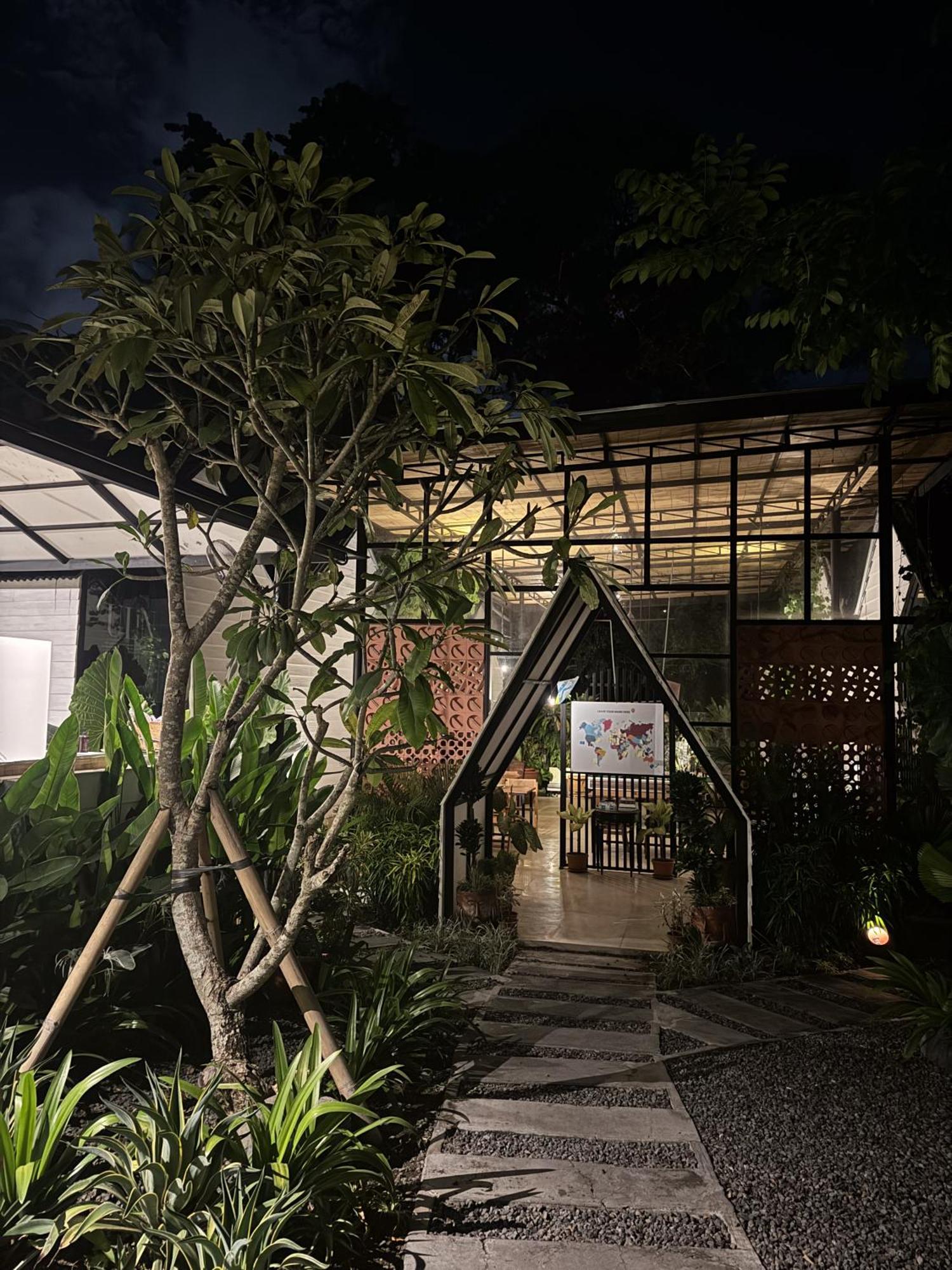 The Jungle Hostel Canggu Esterno foto